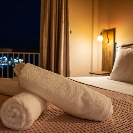Апартаменти The Anchor - Next To The Port, Airport & Athens Рафіна Екстер'єр фото